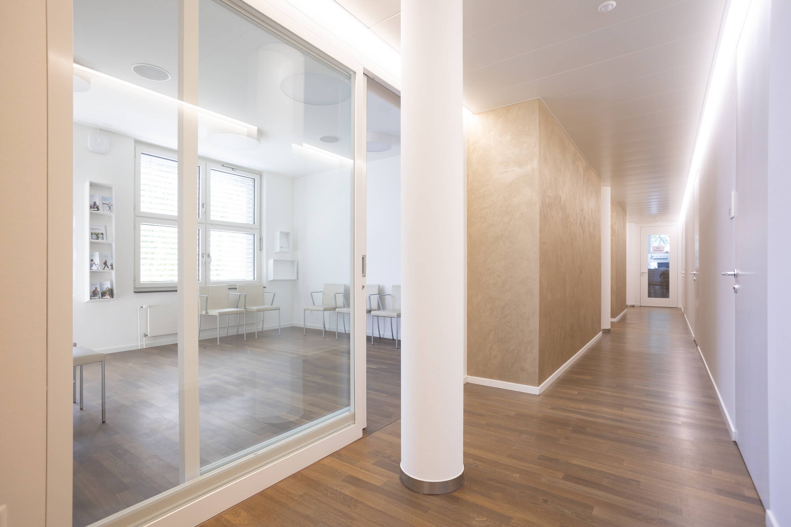 NeuroSpineZürich - Blick in die Räumlichkeiten NeuroSpineZürich - Blick in die Räumlichkeiten