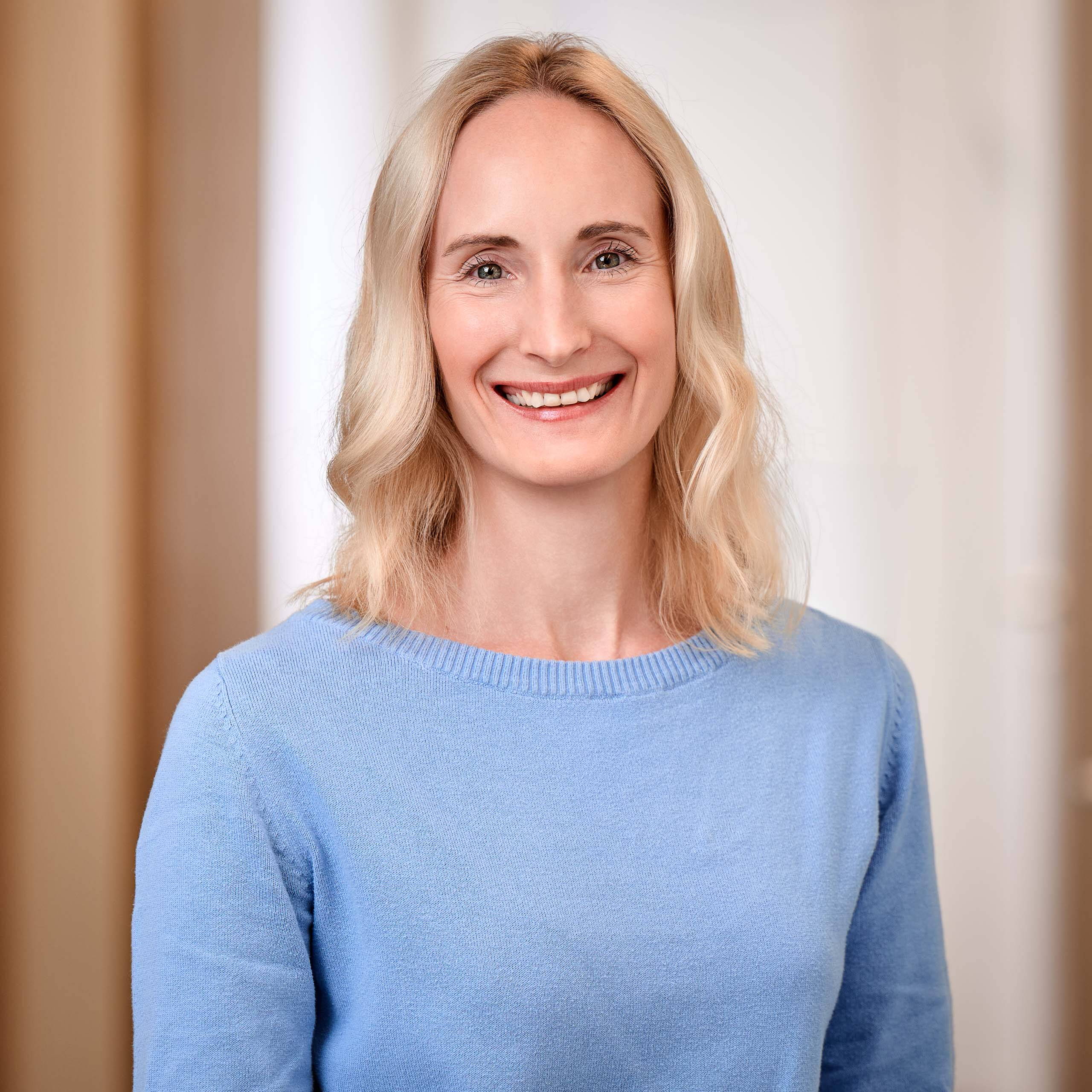 Caroline Cabiallavetta Sisini, Arztsekretärin bei NeuroSpineZürich Portraitfoto von Caroline Cabiallavetta Sisini, Arztsekretärin bei NeuroSpineZürich